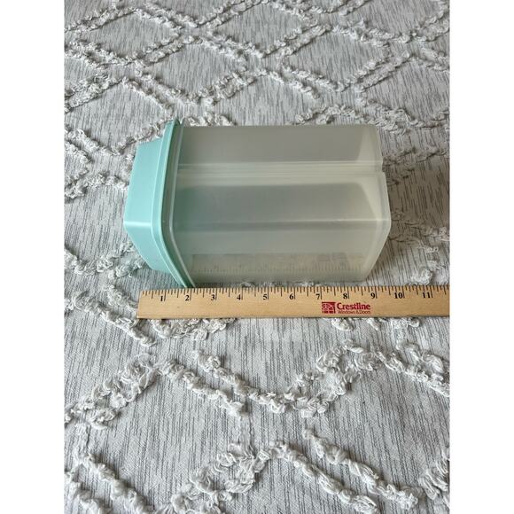 Tupperware 1562-1 Blue Lark Pick a Deli Pickle Keeper Strainer Lid 3 Pc 4 cups - Picture 3 of 5